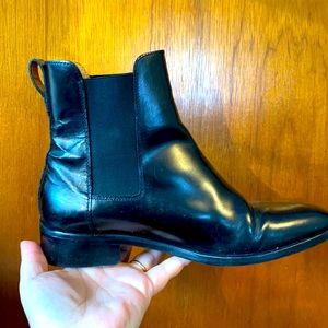 Cos Black Boots - size 38 - Worn